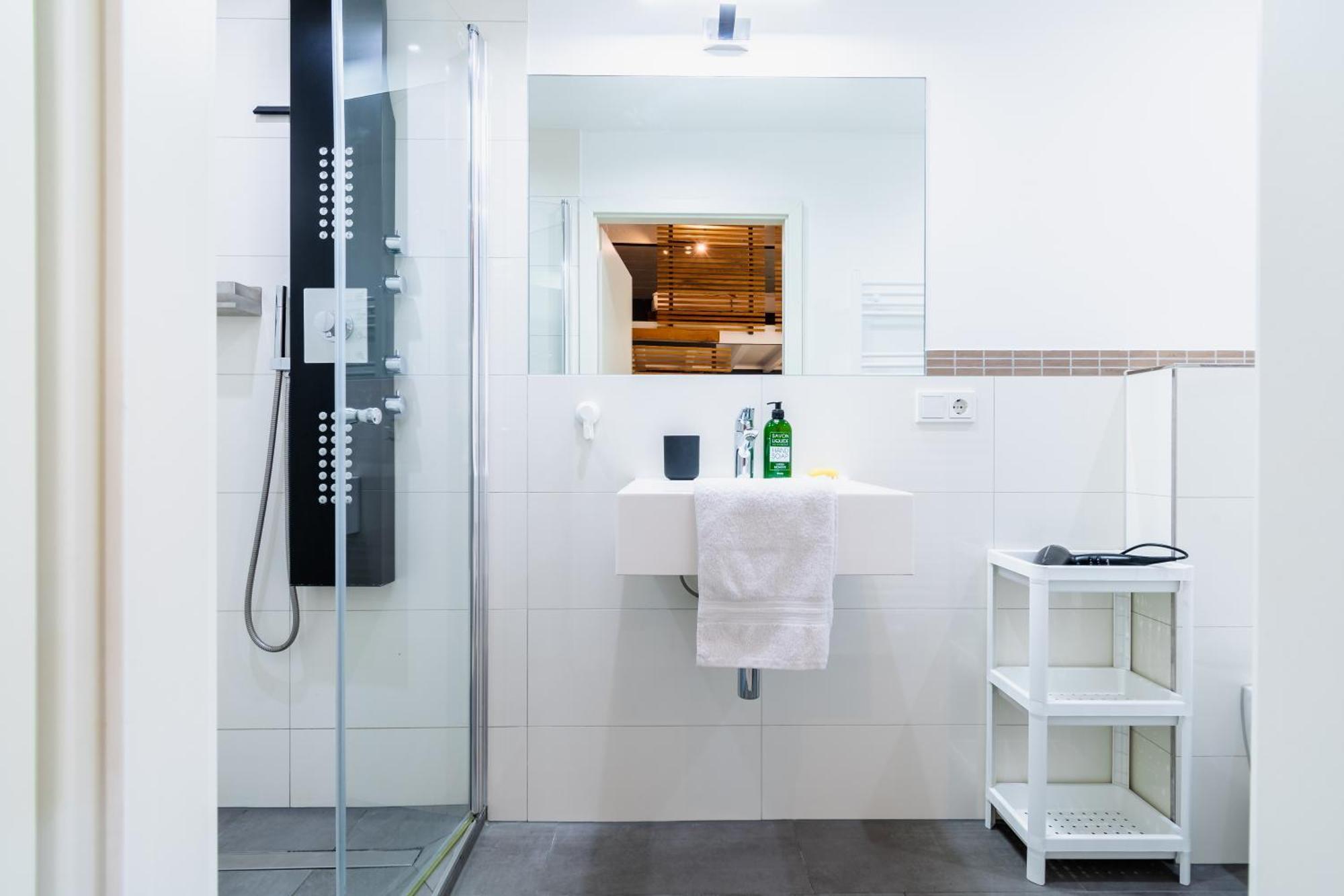 Home By Doni I Serviced Apartments I Ruhig I Zentral Nahe Rmcc, Staatsheater & Landtag Wiesbaden Dış mekan fotoğraf